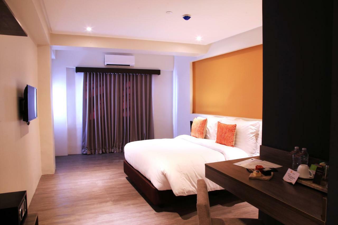 Proxy By The Oriental Albay Hotel Legazpi Buitenkant foto