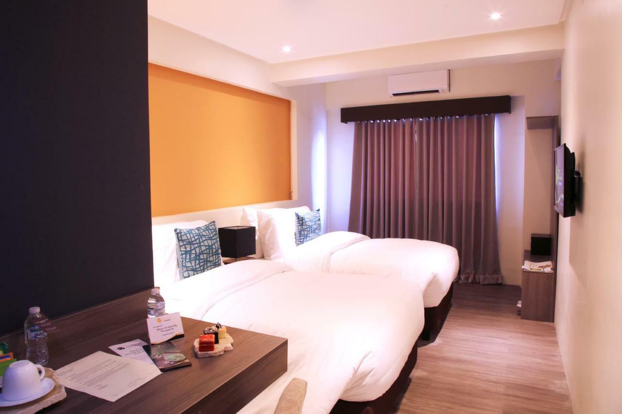 Proxy By The Oriental Albay Hotel Legazpi Buitenkant foto