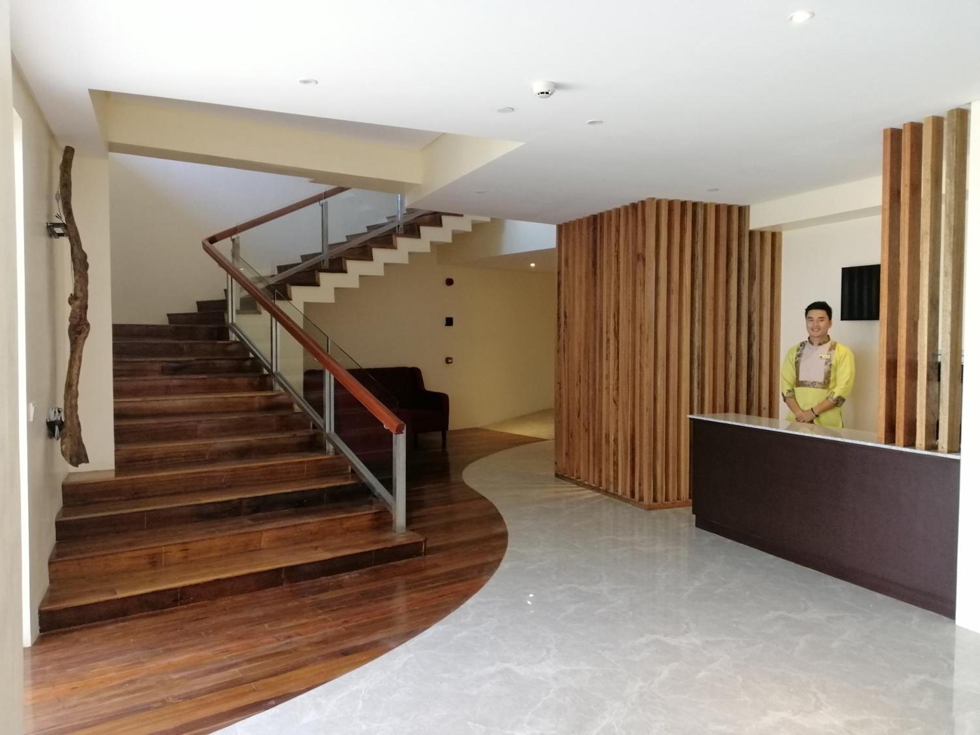 Proxy By The Oriental Albay Hotel Legazpi Buitenkant foto